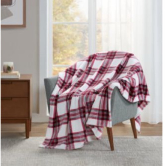 Red Green Plaid Plush Cape Coat with Deep Pockets NEW ! - Picture 5 of 11